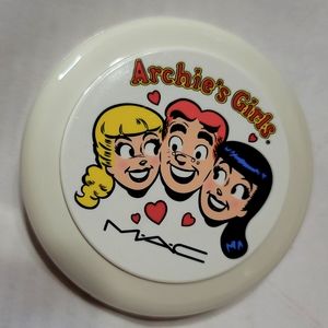 MAC Archie's Girls Pearlmatte powder "Veronica's Blush"